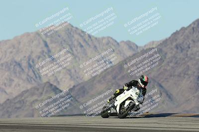 media/Dec-01-2025-Moto Forza (Mon) [[2daa91e15f]]/2-Intermediate Group/Session 4 Turn 9/